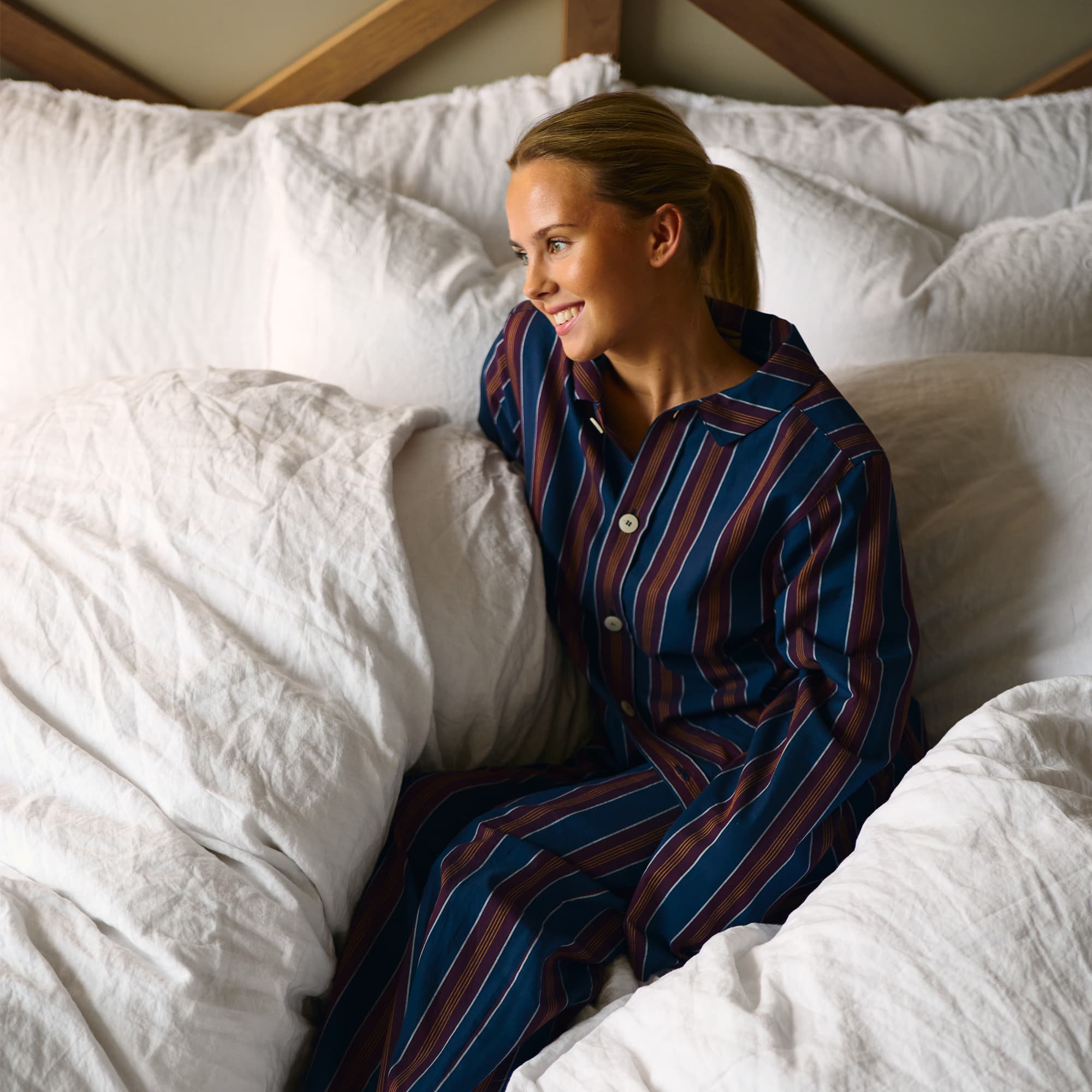 Happy Fluffy Cloud Package Megafluff Double duvet & Nufferton - Uno Wide Leg